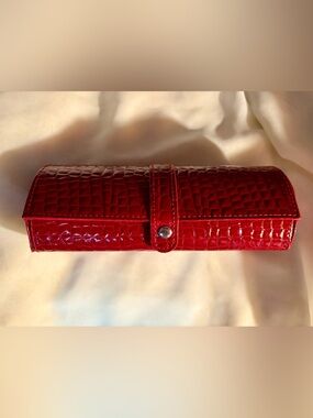 New Red Croc-Embossed Patent Leather Clutch Jewelry Case